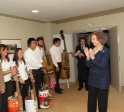 Doña Sofía saludó a los jóvenes músicos al término del Concierto